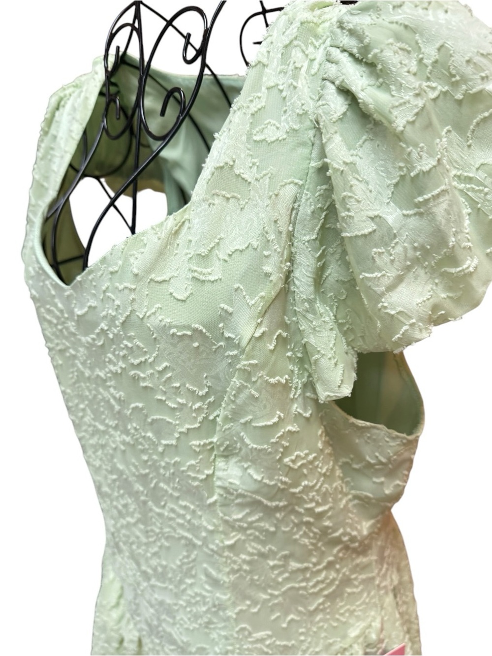 NWT Ivy City Co Light Green Lace Tiered Midi Dress